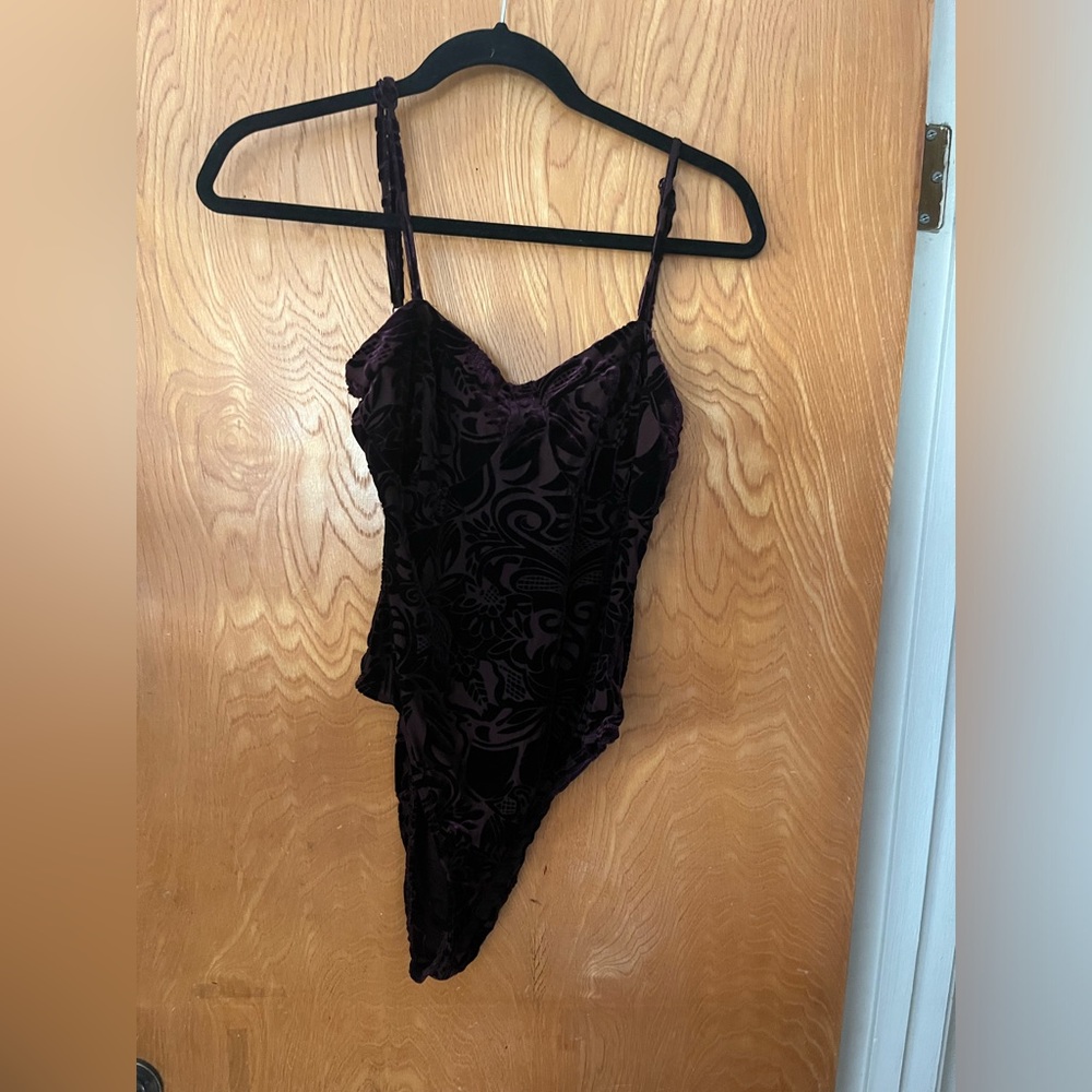 Chance velvet burn out bodysuit L